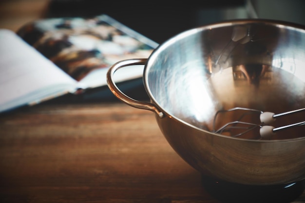 gotujące się danie w garnku